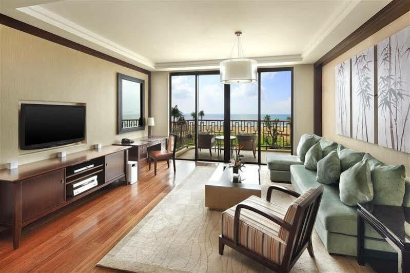 Four Points By Sheraton Shenzhou Peninsula Resort Wanning Exterior photo